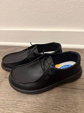 NWOT Women’s Hey Dude Work Leather Black Shoes